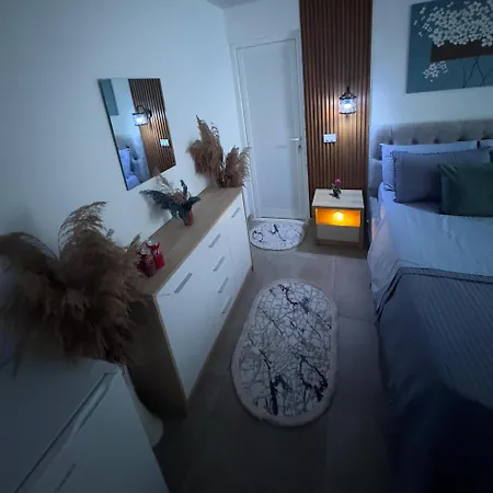 Apartamento Feti Xhone