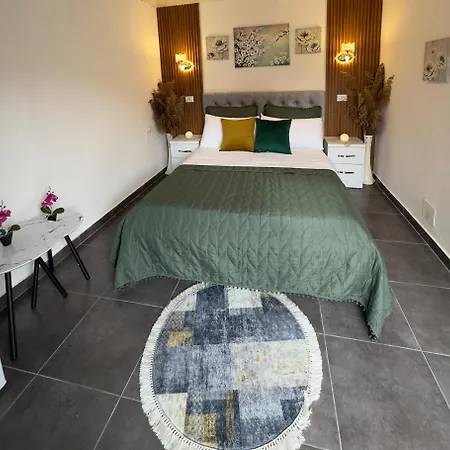 Apartamento Feti Xhone