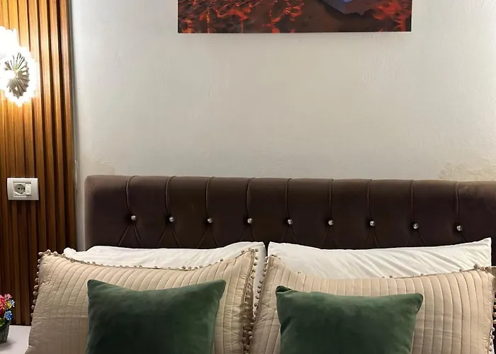 Feti Xhone Apartment