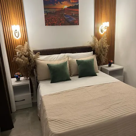 Feti Xhone Apartment